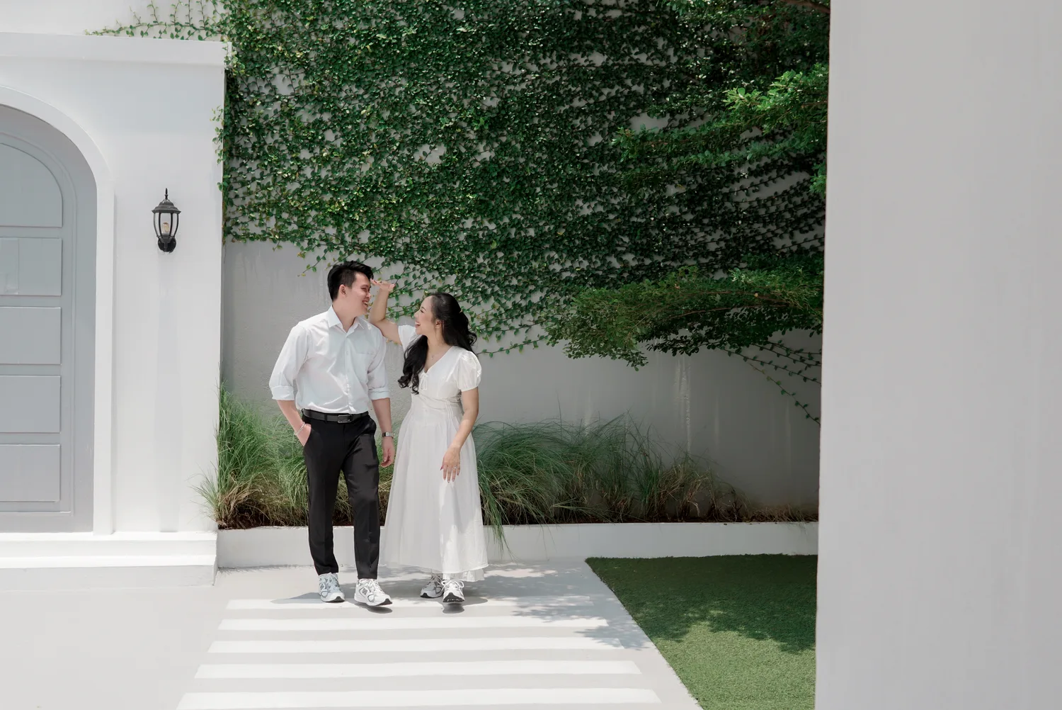 The Garden Wall — Handy and Sharon prewedding photograph